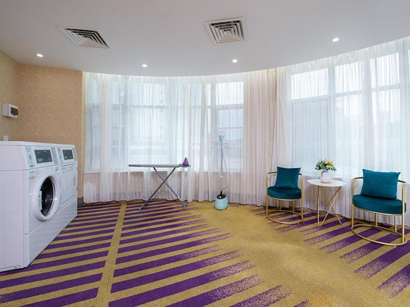 Vinenna International Hotel Shenzhen Shajing Extérieur photo