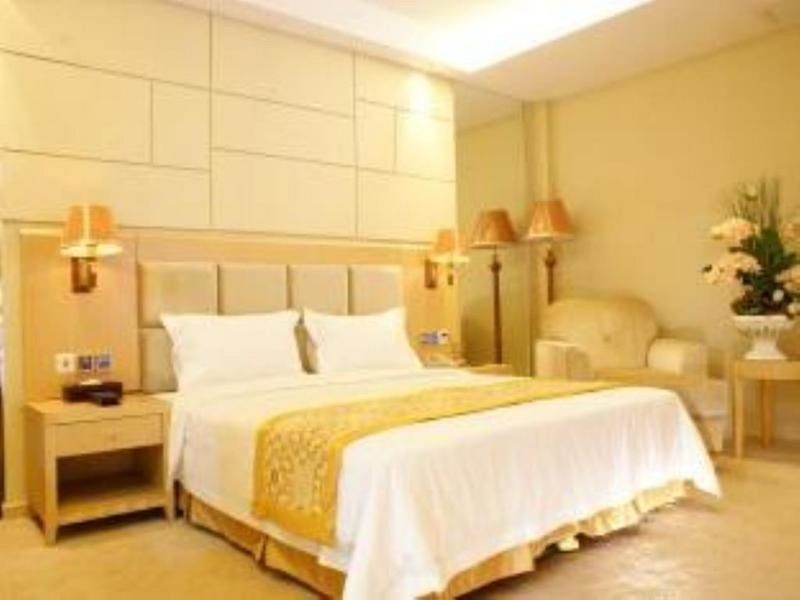 Vinenna International Hotel Shenzhen Shajing Extérieur photo
