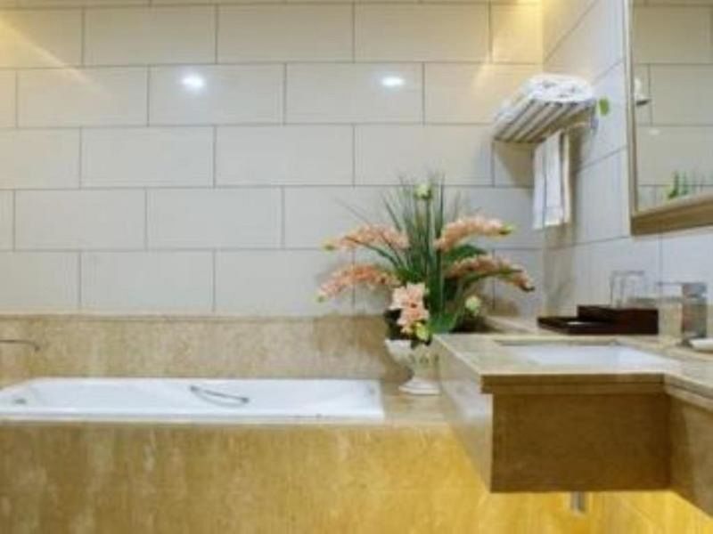 Vinenna International Hotel Shenzhen Shajing Extérieur photo