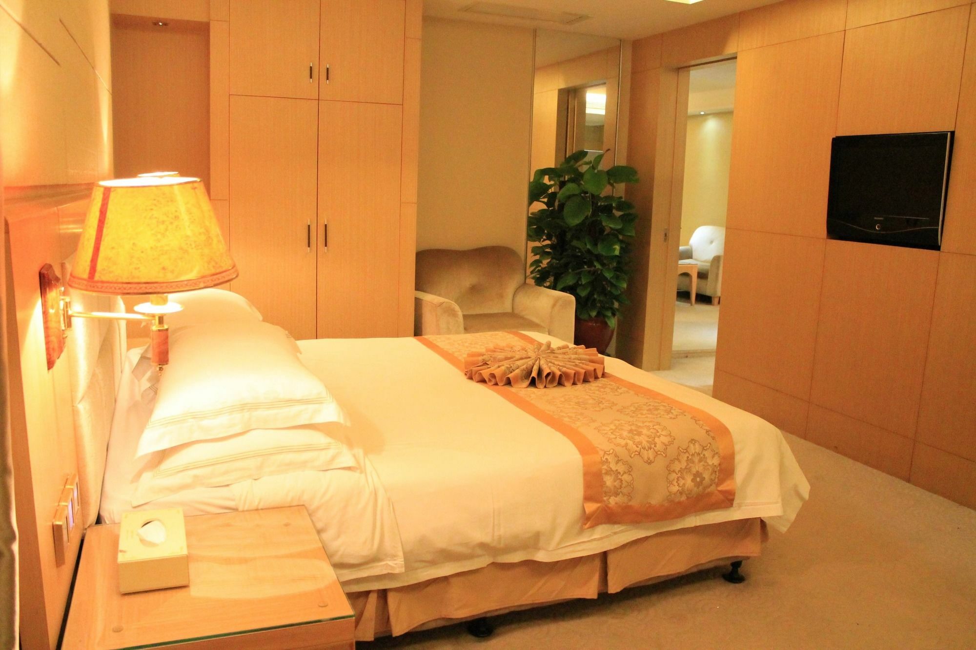 Vinenna International Hotel Shenzhen Shajing Extérieur photo