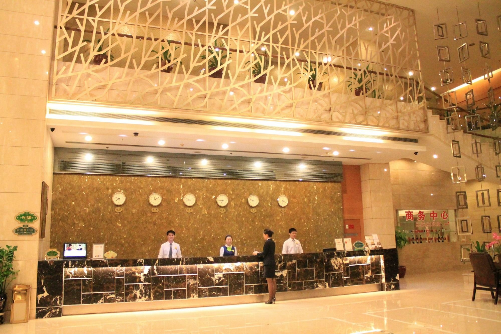 Vinenna International Hotel Shenzhen Shajing Extérieur photo